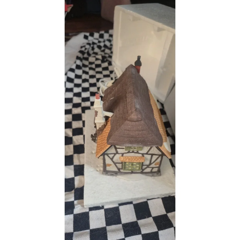 Dept 56 Oliver‎ Twist 
